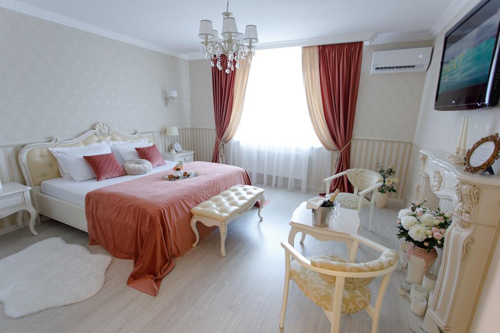 Royal Suite Apartment With Jacuzzi 수미 외부 사진
