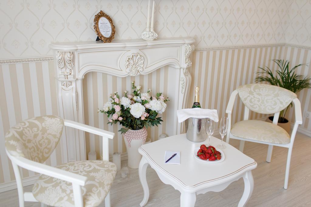 Royal Suite Apartment With Jacuzzi 수미 외부 사진