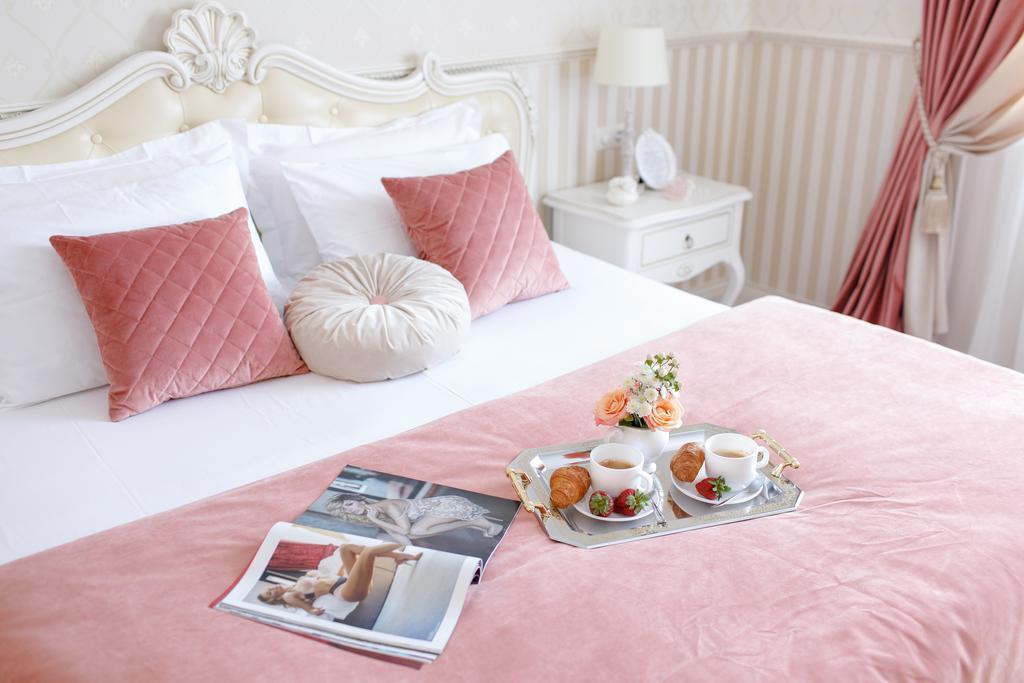 Royal Suite Apartment With Jacuzzi 수미 외부 사진