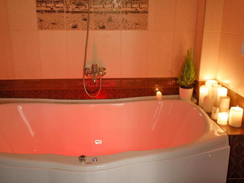 Royal Suite Apartment With Jacuzzi 수미 외부 사진